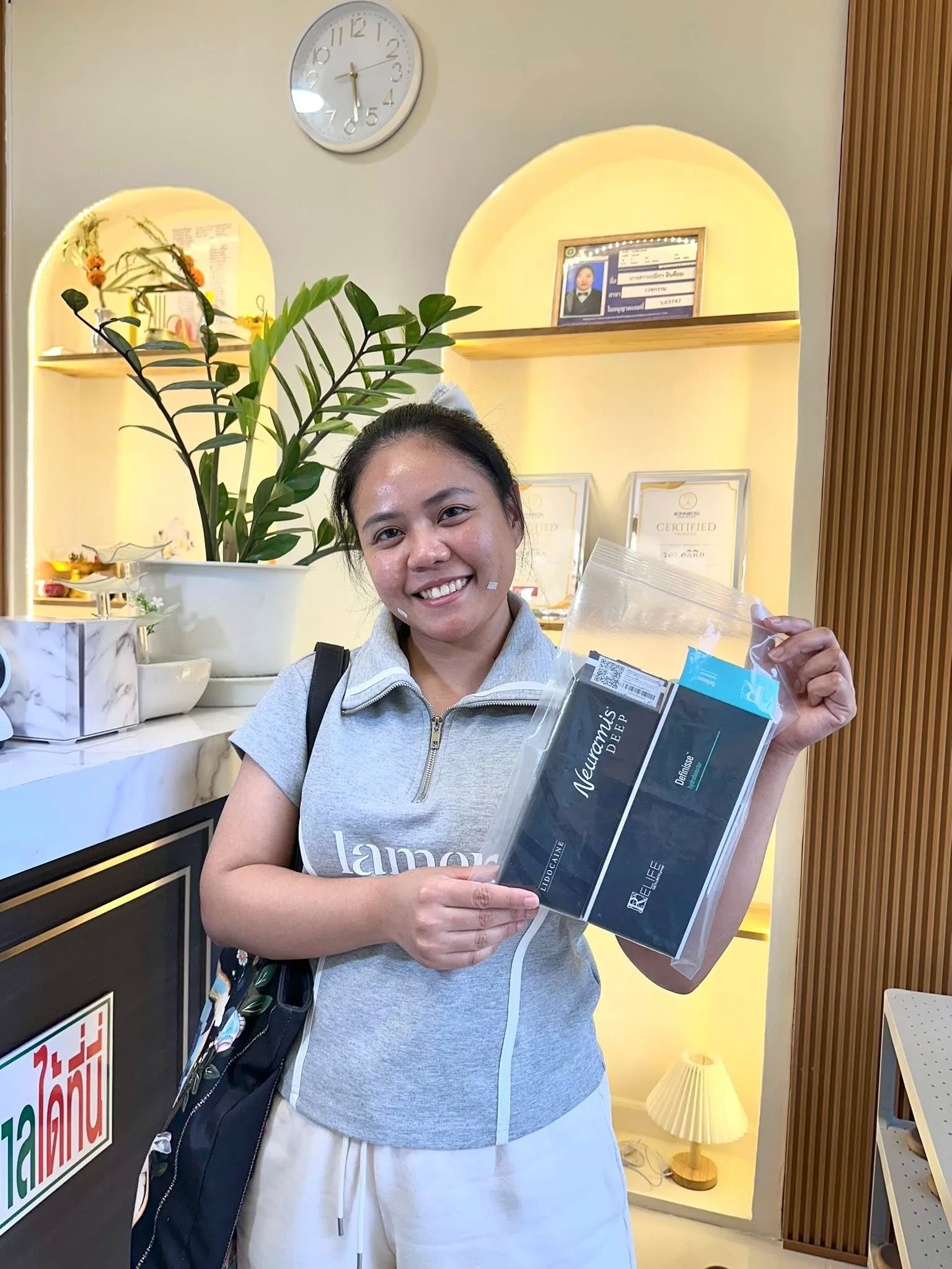 คุณสมหญิง ลูกค้าคลินิกความงาม Vada Clinic บ้านฉาง